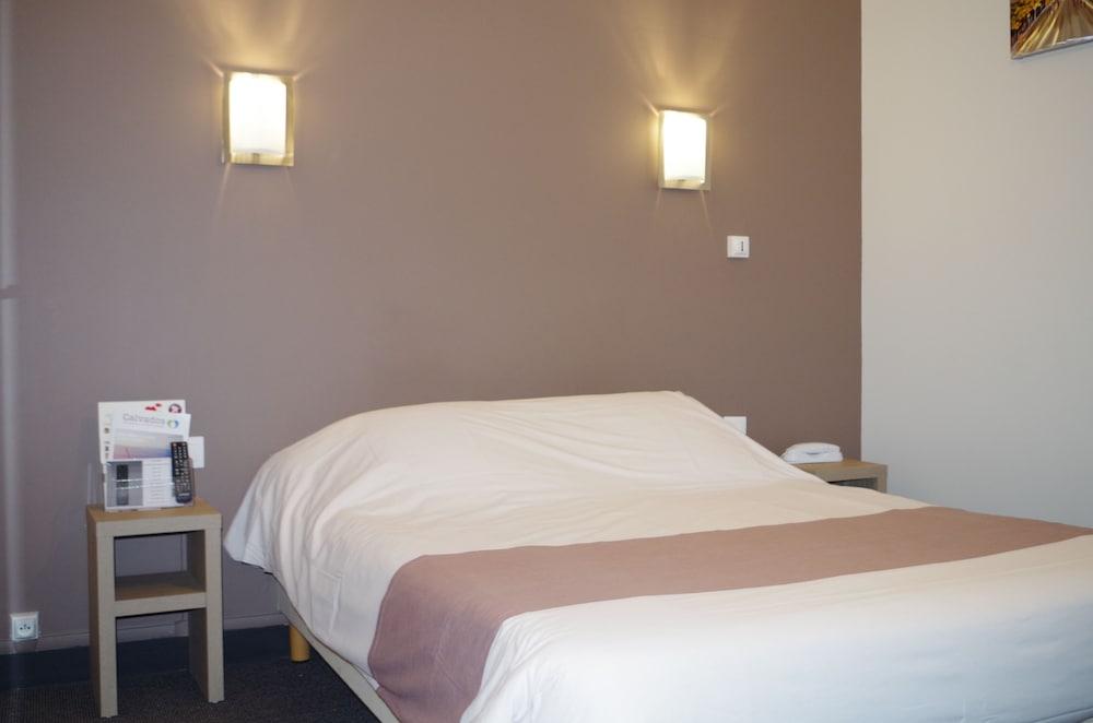 ذي أوريجينالز سيتي، هوتل لو سافوي، كون