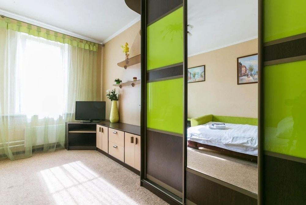 دوبري سوتكي - يوبيلينايا 13 داخلي