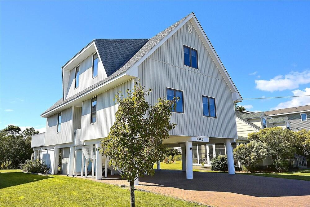 Heron Haven 206 Second Street by Long & Foster Exterior