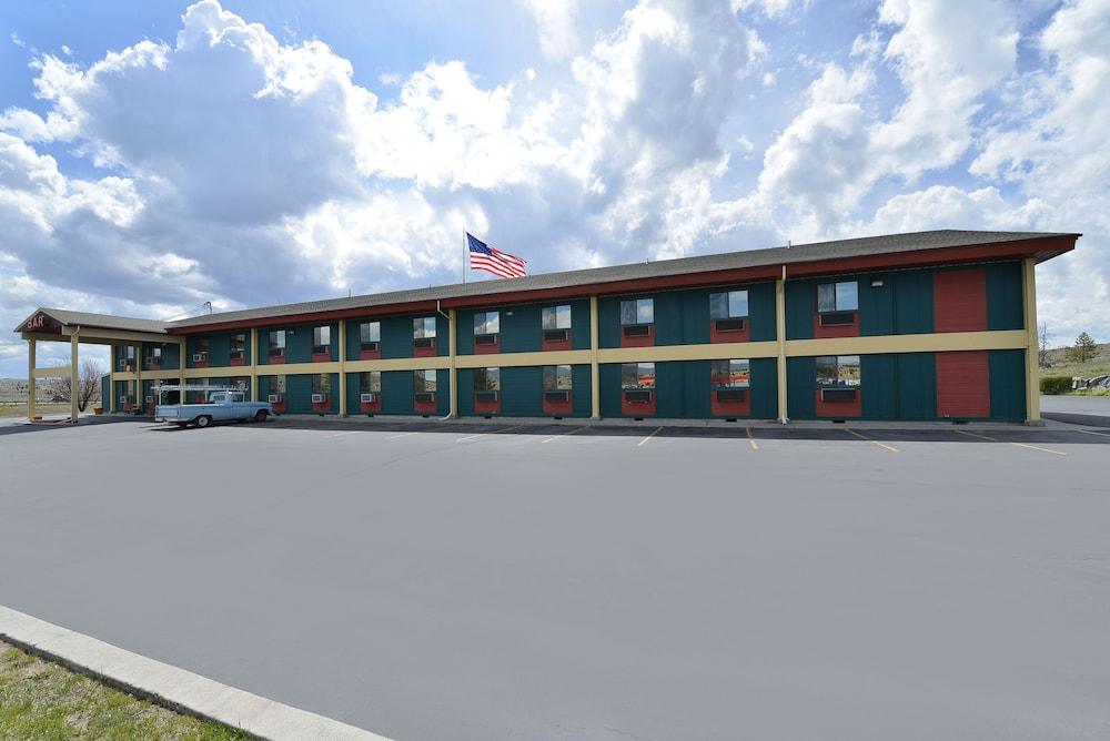 Rocker Inn Featured Image