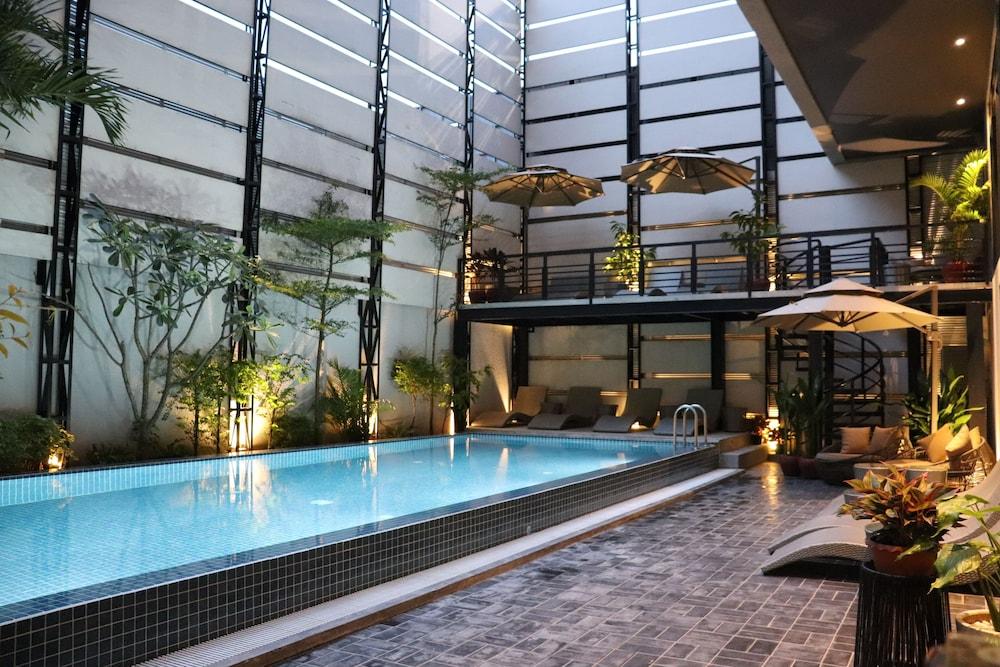 CHECK inn Phnom Penh BKK 1 Featured Image