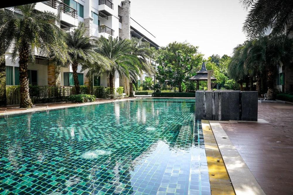 Karabuning Resort and Residence Featured Image