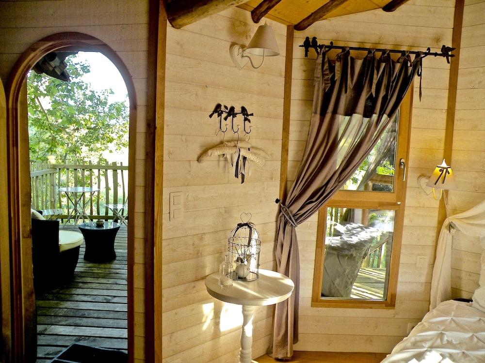 مولين دي ريوباسا بي آن بي دي شارم المنطقة الخارجية