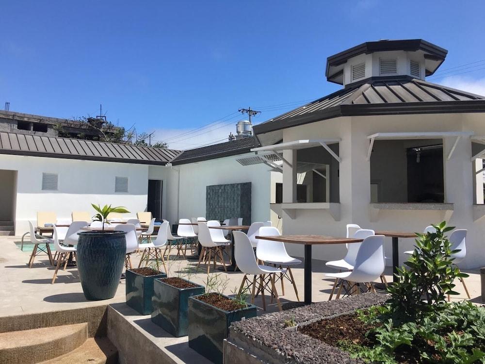 BlueBay Galapagos Planet