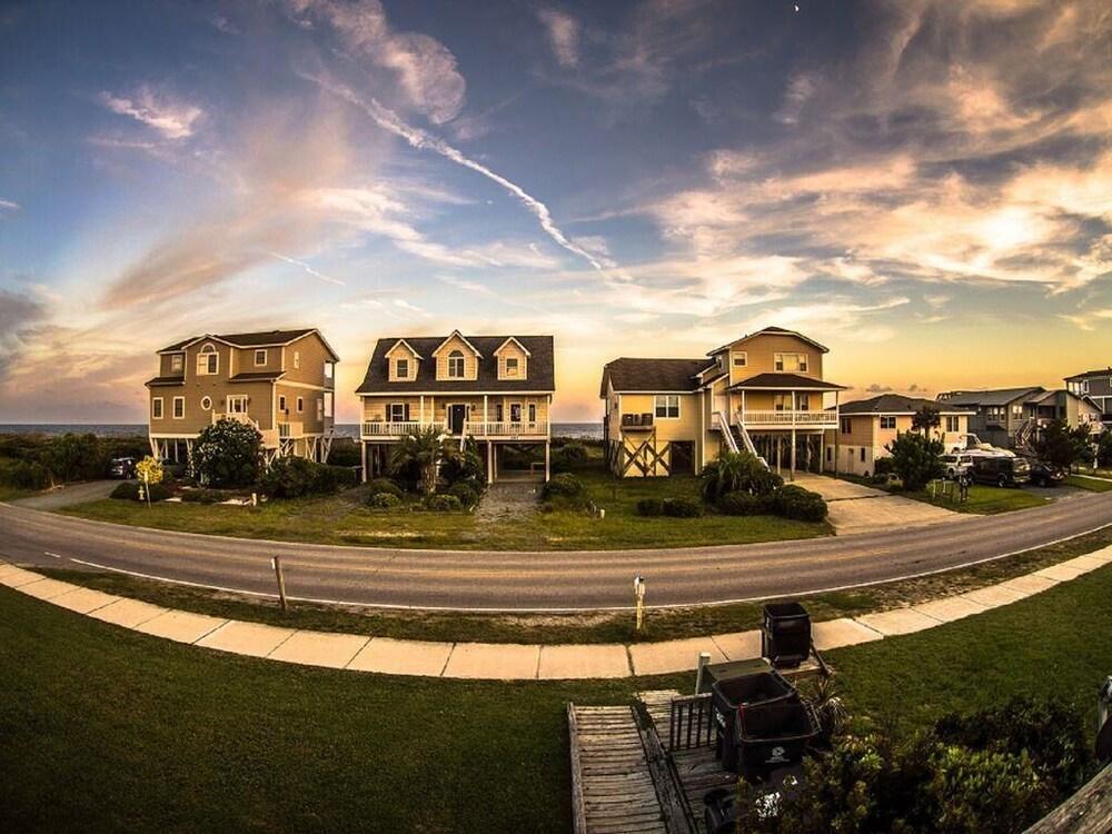 هولدن ميموريز نمبر 67108 - 4 بد روم كوندو المنطقة الخارجية