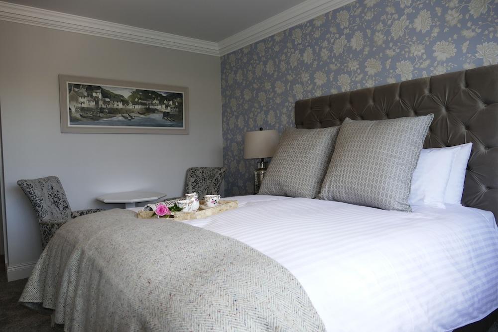 Nesbitt Arms Boutique Hotel