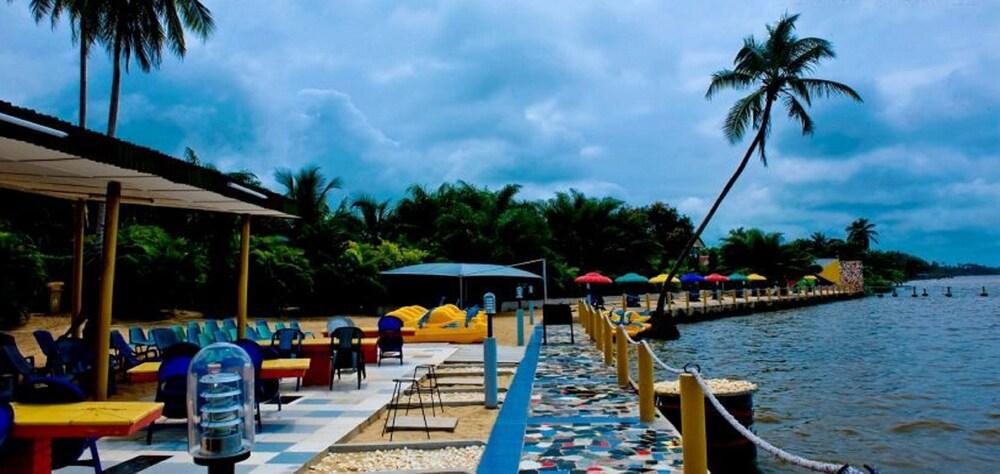 Whispering Palms Resort Sundeck