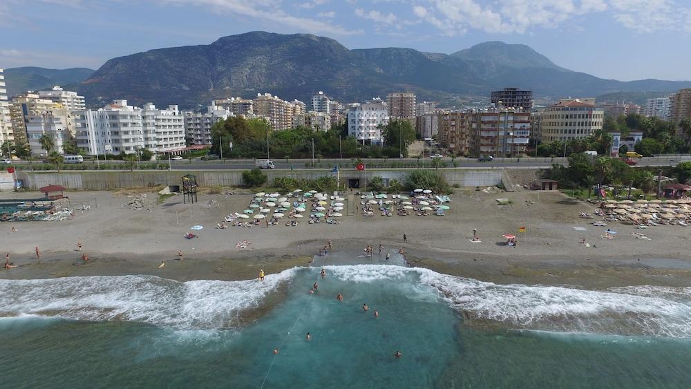 غرين بيس هوتل - شامل جميع الخدمات منظر من الجو