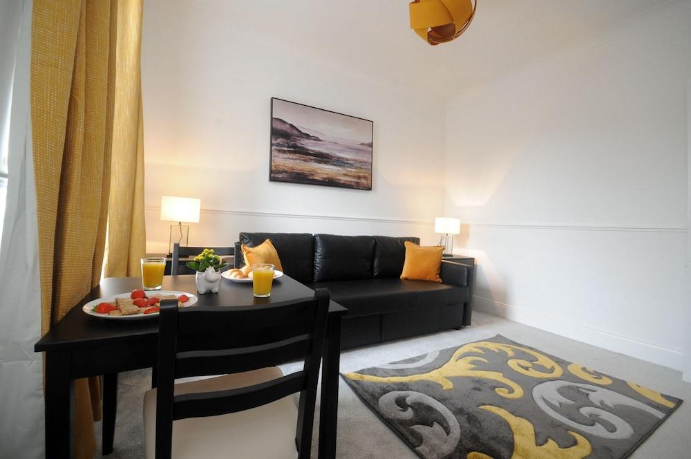 Hebridean Way Living Area