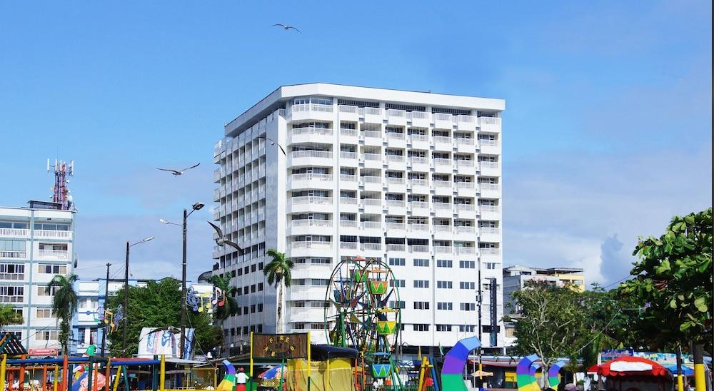 Hotel Torre Mar