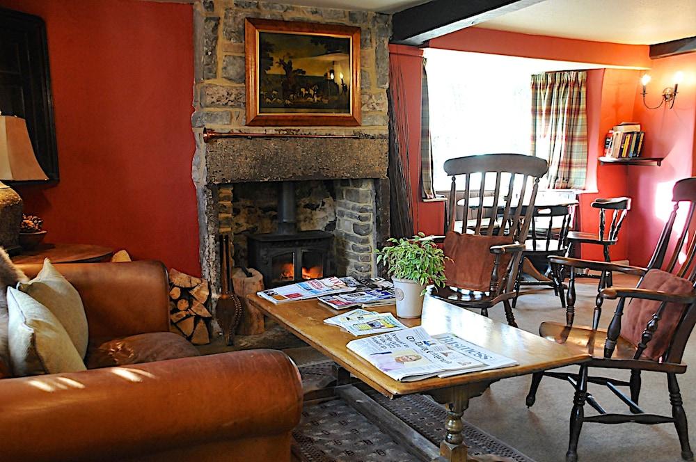 The Red Lion Inn Lobby