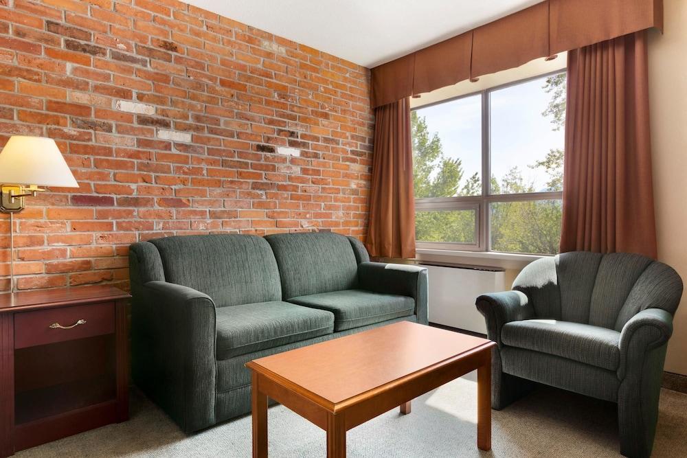 ترافيلودج باي ويندام نورث باي غرفة