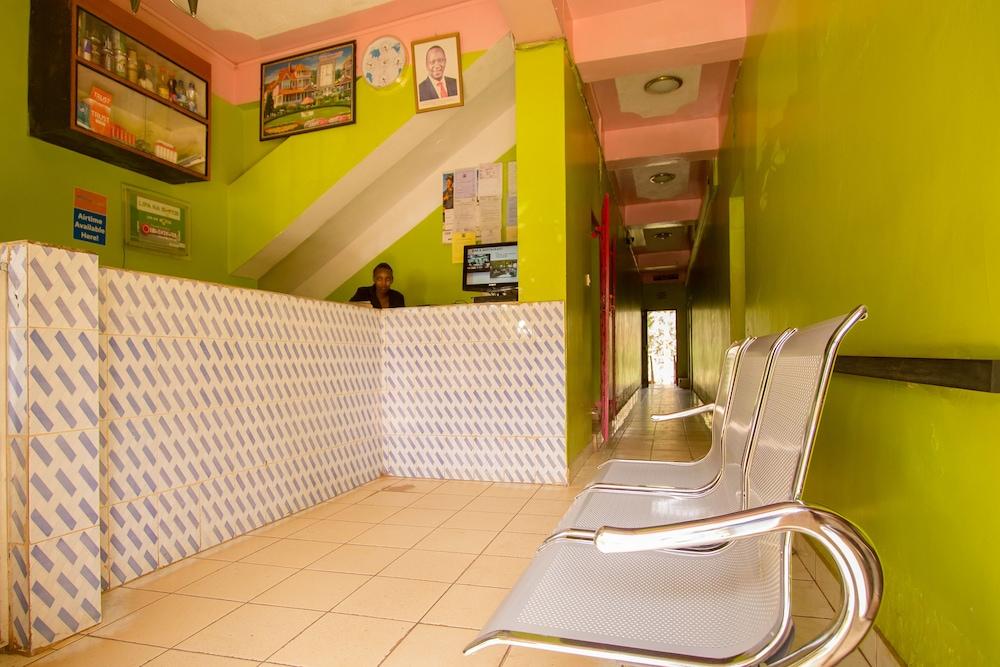 سلوبز فيلا هوتل منطقة الجلوس في الردهة