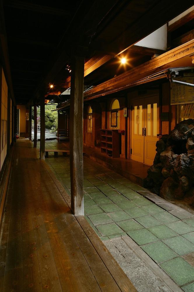 Sekizenkan Interior