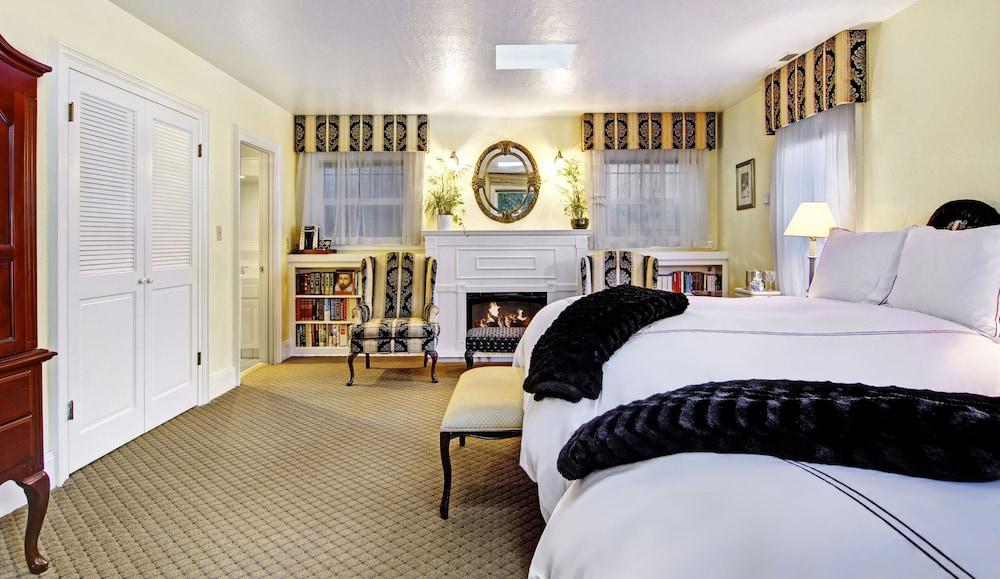 بابلينج بروك إن غرفة