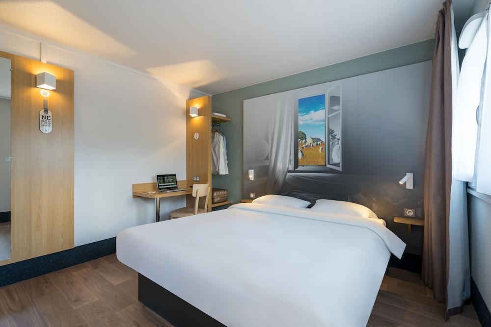 بي آند بي هوتل أوراي كارناك