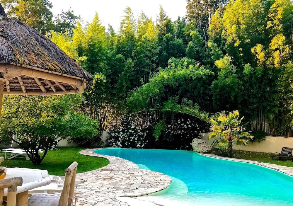 مولين دي ريوباسا بي آن بي دي شارم المنطقة الخارجية