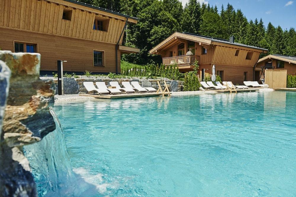 LA SOA Chalets & Eventlodge Featured Image