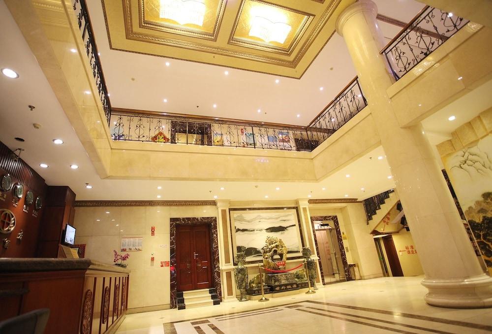 أتور هوتل جينما رود ديفيلوبمينت زون داليان الردهة