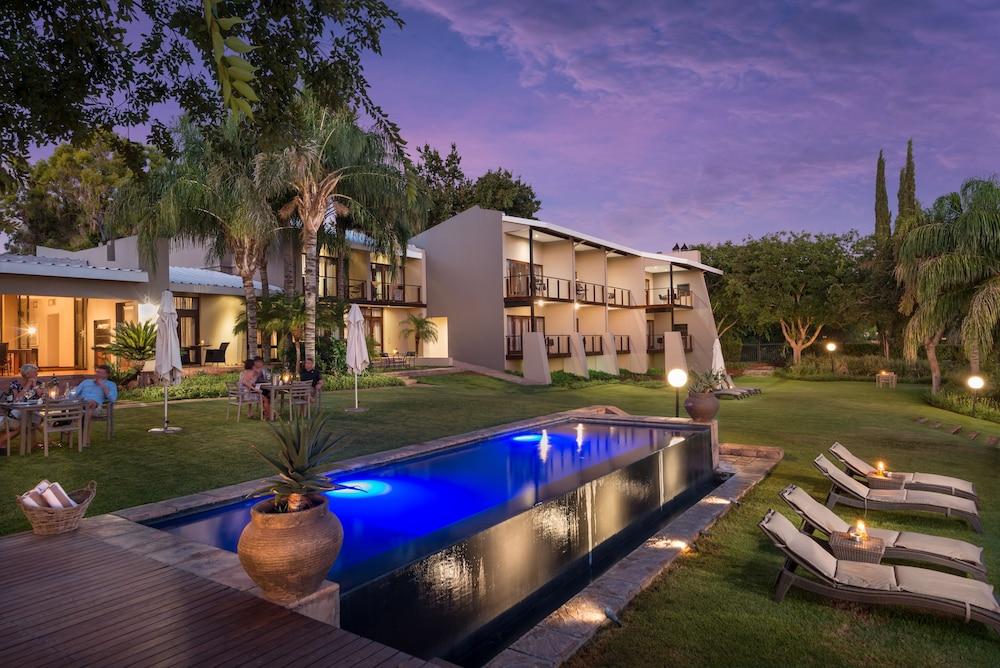 River Place Manor