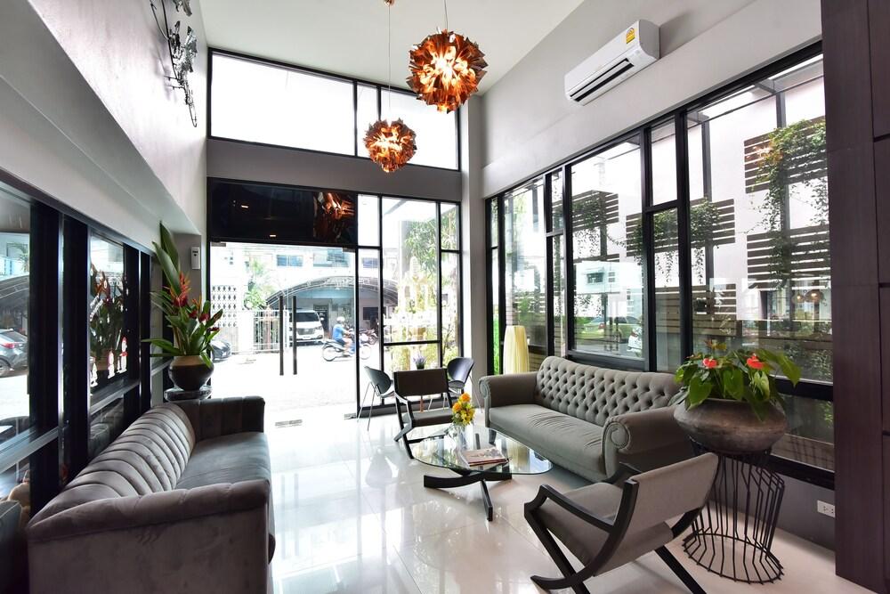 PM Residence Lobby