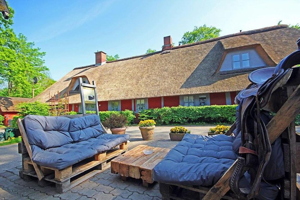 فيجيكاتن - فيرينفونونجن أونتر ريت المنطقة المحيطة بالمنشأة