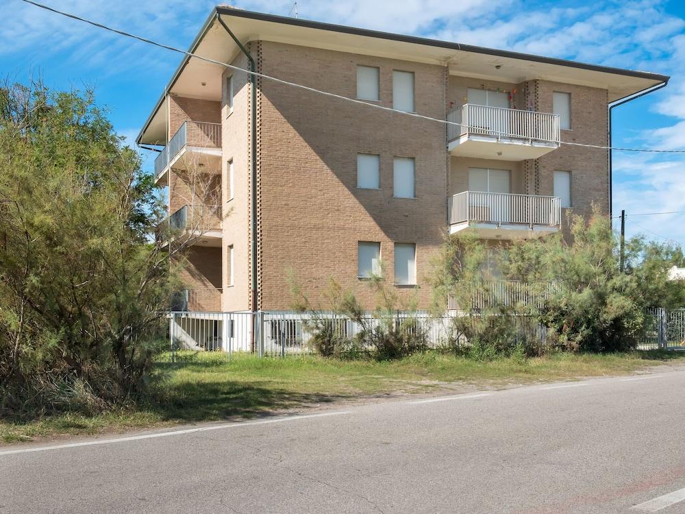 لوفينج أبارتمنت إن روزولينا ميري نير فينيس