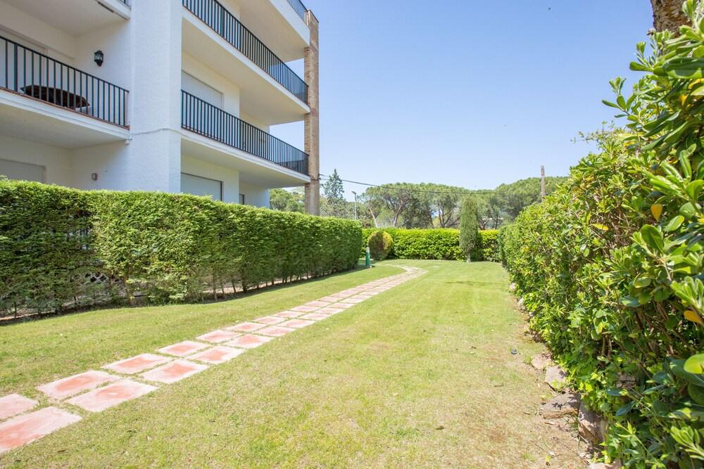 Apartment Orenetas 12 Property Grounds