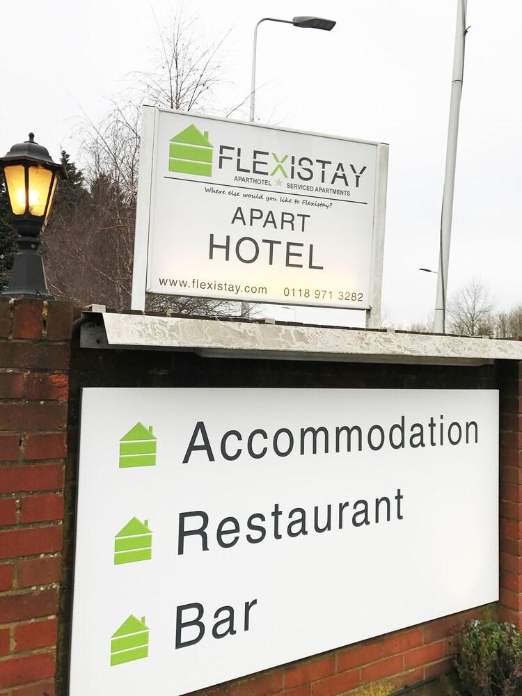 Flexistay Reading West Aparthotel Exterior detail