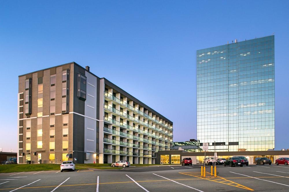 Doubletree by Hilton Halifax Dartmouth Exterior