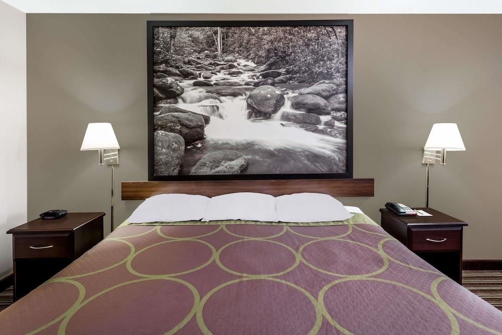 Super 8 by Wyndham Chattanooga Ooltewah Room