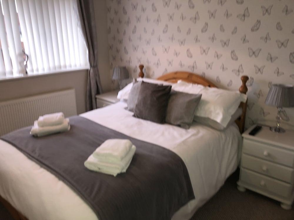 Bewick Crescent Serviced Accomodation Room