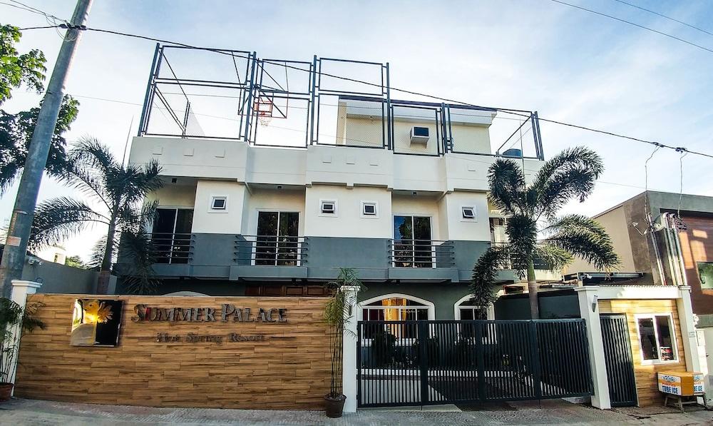 سمر بالاس هوت سبرينج ريزورت