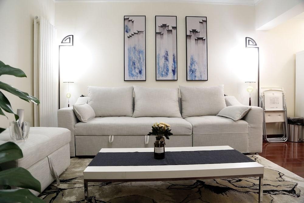 بيجينج سانليتون 2 بد روم سبيشوس أبارتمنت