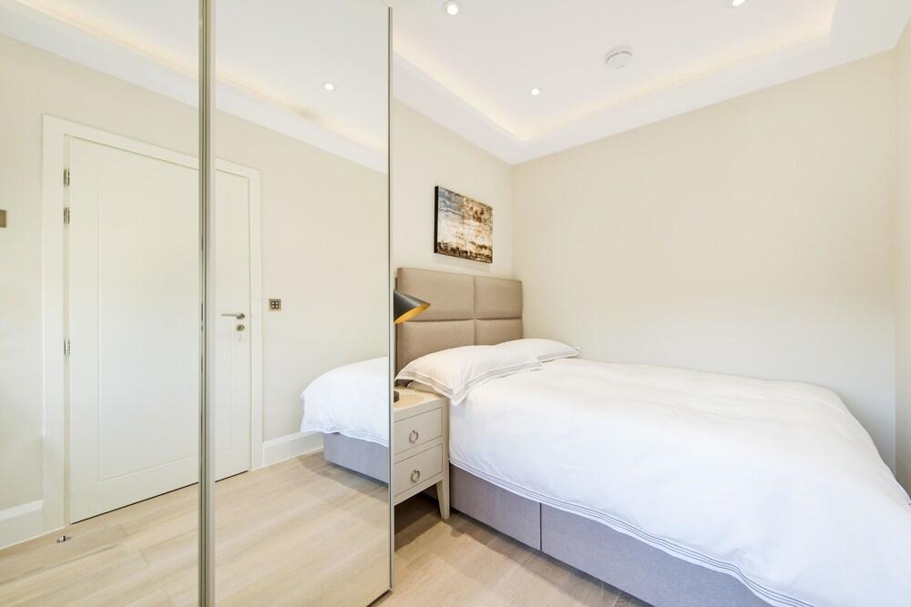 إمبيريال إكس غرفة