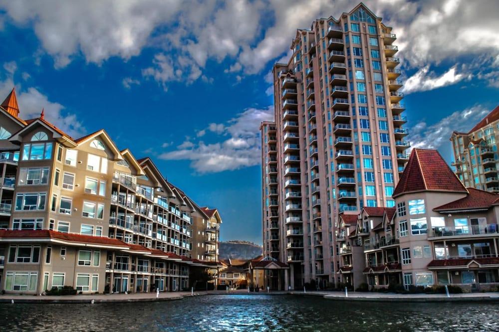 The Ultimate Kelowna Location Exterior