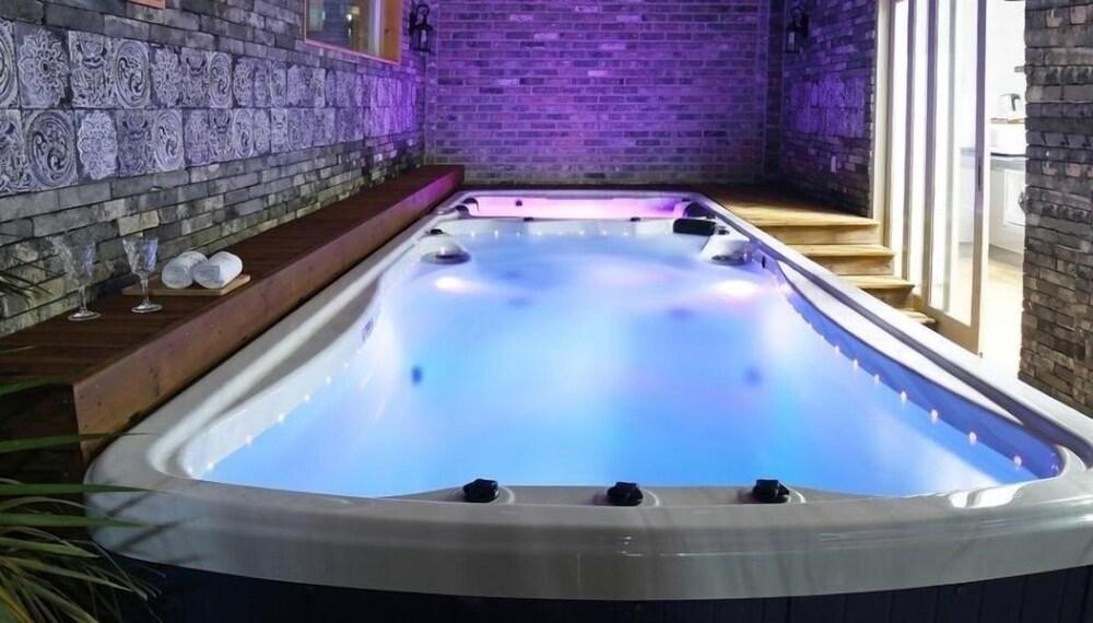 جيونجو سيلامازيل بنزيون وان حمّام سباحة خاص