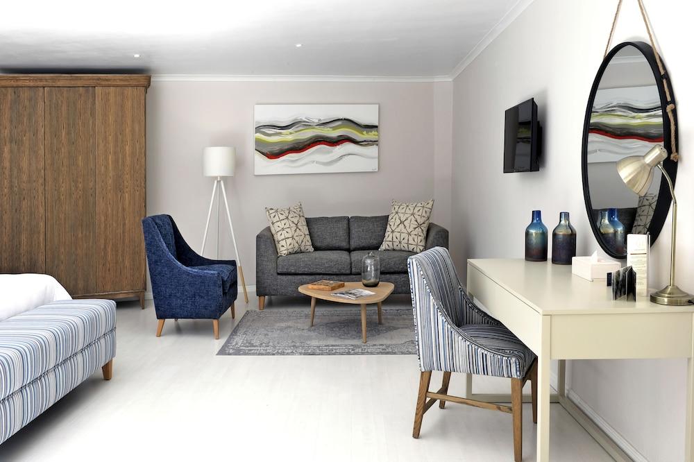 Mirabelle Bed & Breakfast Room