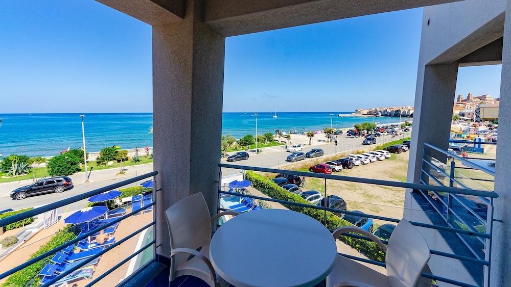 Astro Suite Hotel Exterior