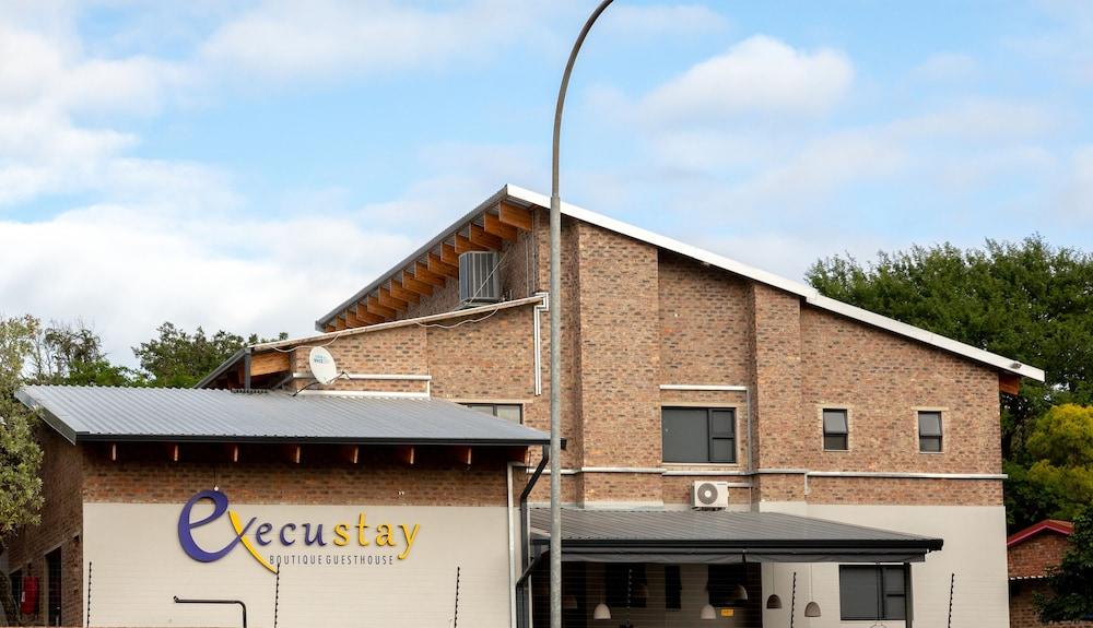 إكسيكيو ستاي