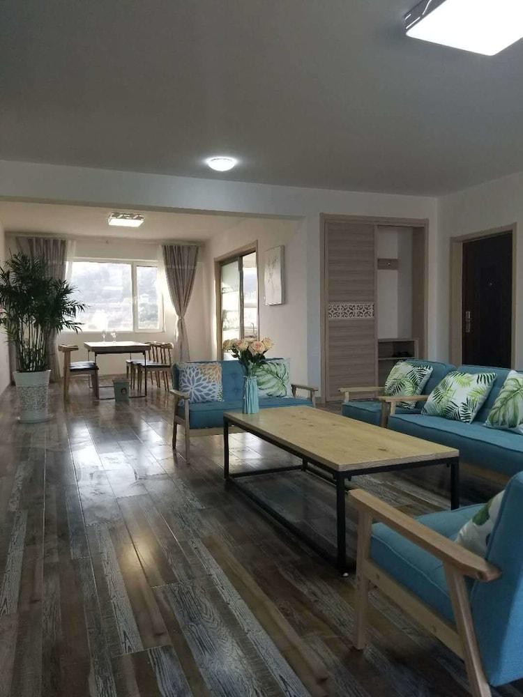 Rizhao M&S Aparthotel Featured Image