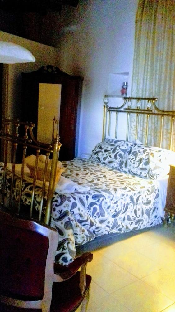 Lefkara View Room