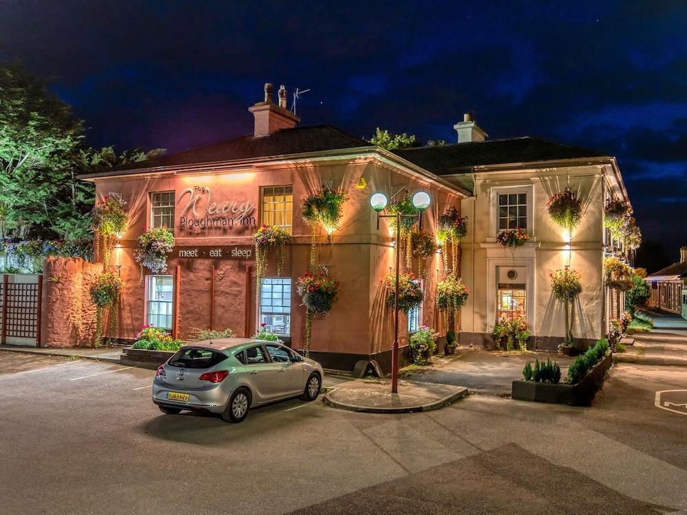 The Railway Inn Exterior