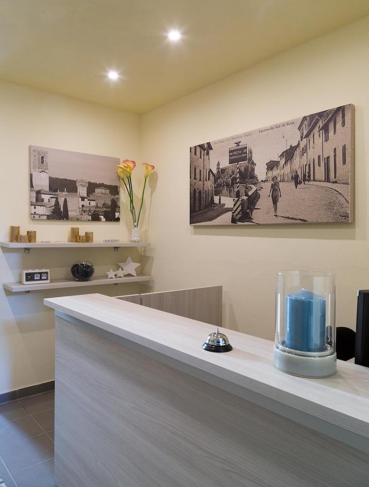 B&B Via Naldini 61 Reception