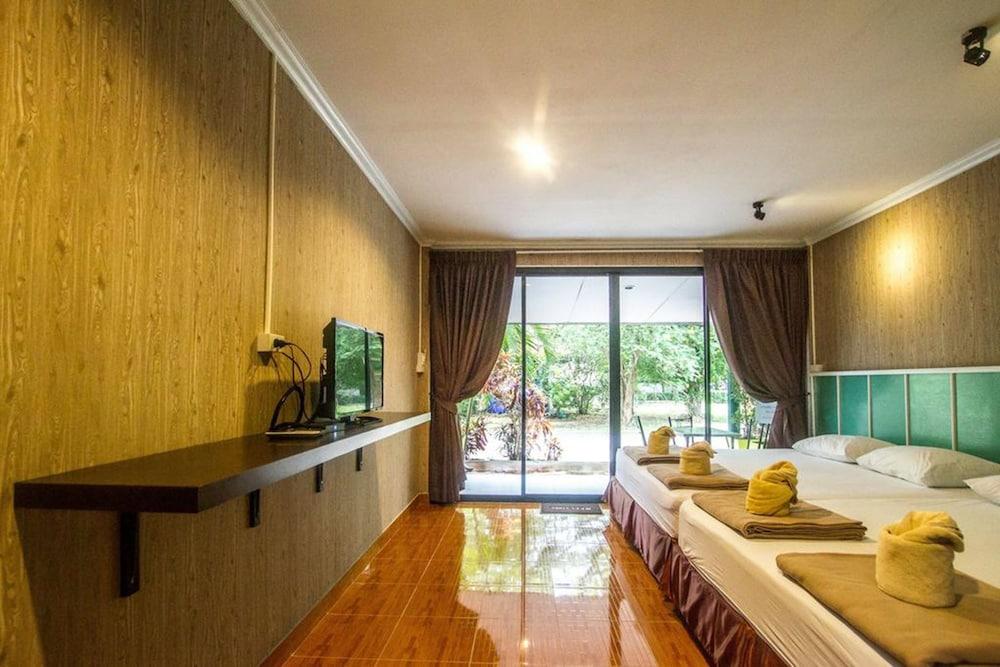 Phe Samed Villa