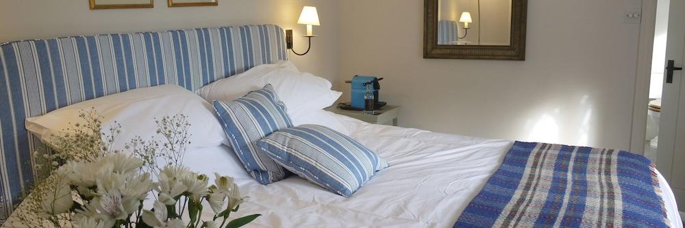 ذي دورسيت أرمز كوتيدجس غرفة