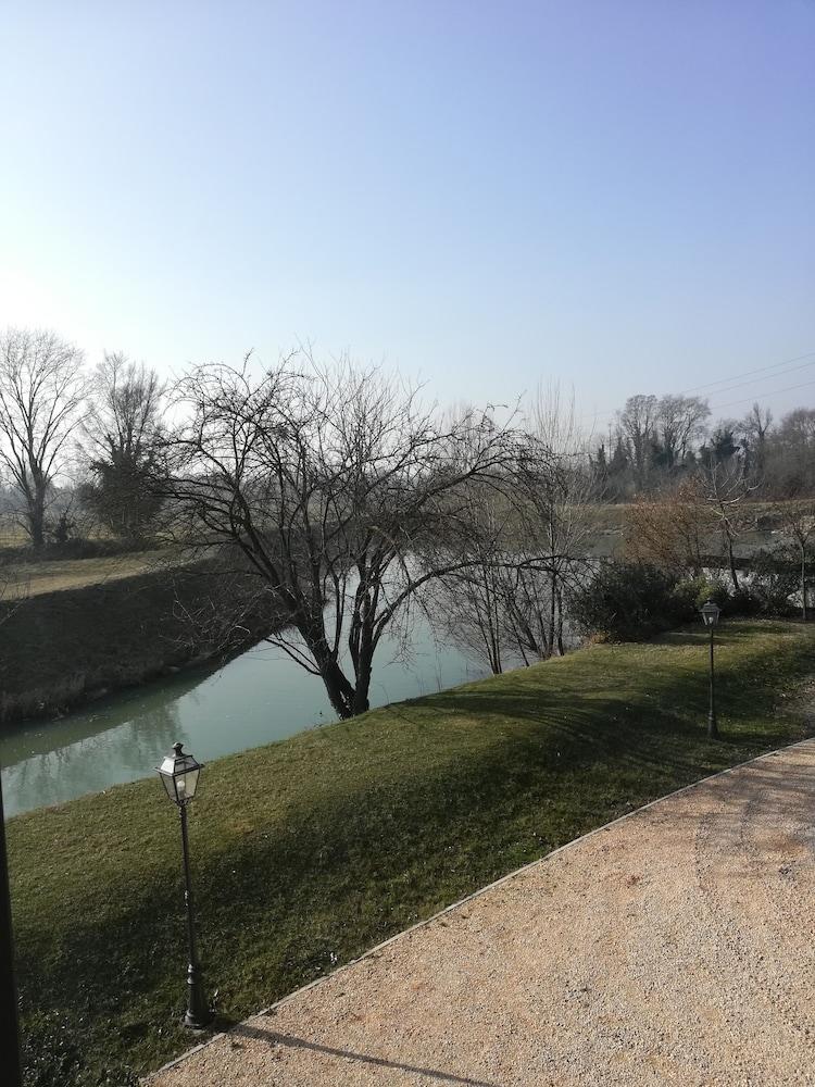 فيلا بارباريتش المنطقة المحيطة بالمنشأة