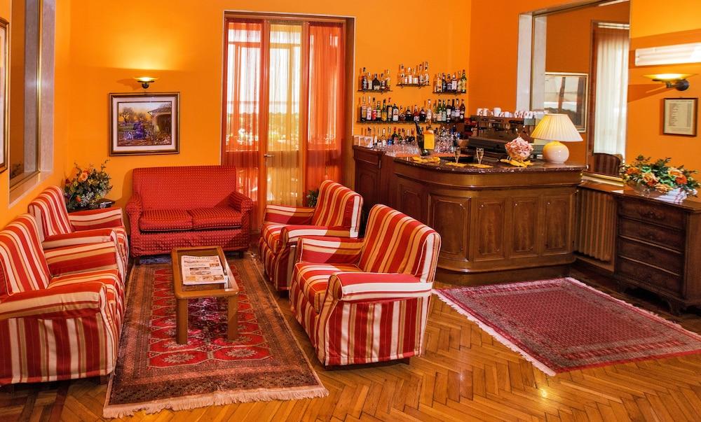 Albergo Nazionale Lobby