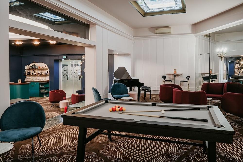 لا جراند هوتل د فالنسيانز بلياردو