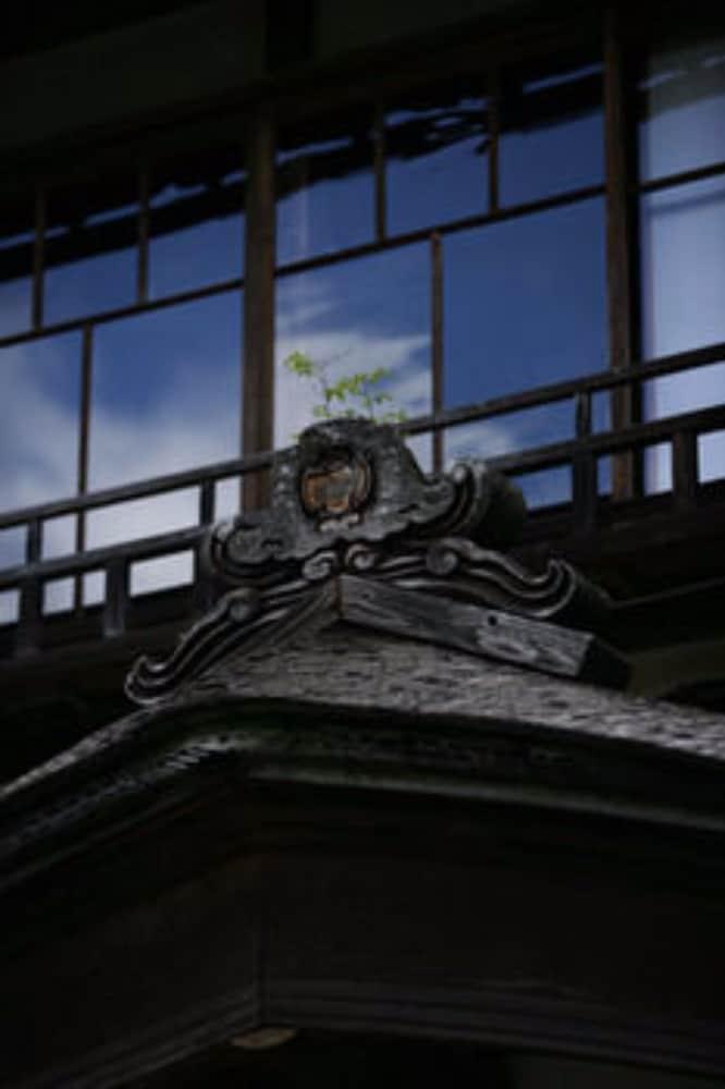 Sekizenkan Exterior detail